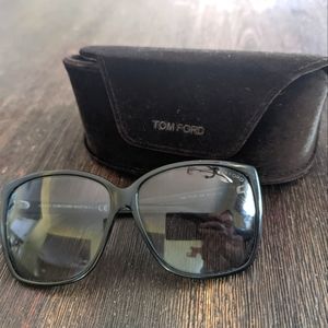 Tom Ford Lydia Sunglasses TF228 w/ case